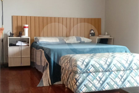 Casa à venda com 4 quartos, sendo 2 suítes, no condomínio Canamari, São Paulo - SP