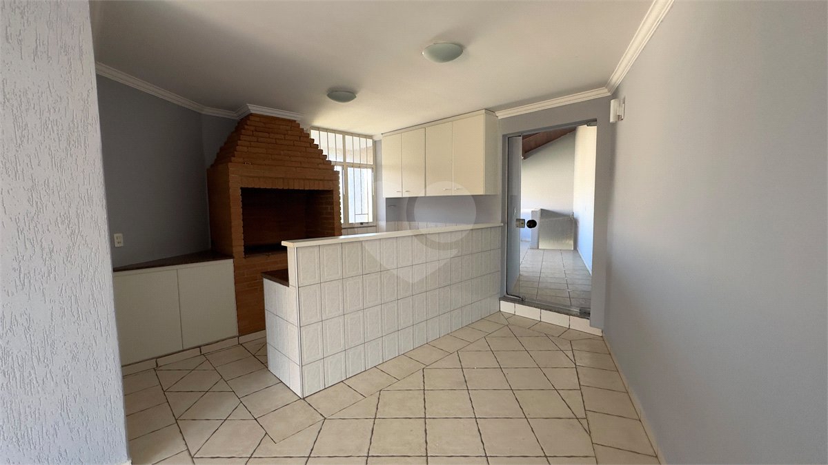 Casa para alugar com 4 quartos, sendo 3 suítes, em Vila Sfeir, Indaiatuba, SP