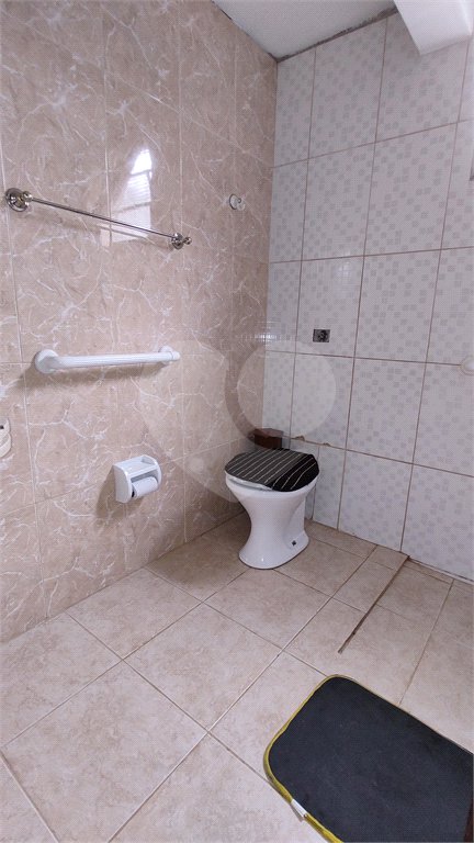 Casa à venda com 3 quartos, sendo 1 suíte, em Vila Santa Helena, Atibaia, SP