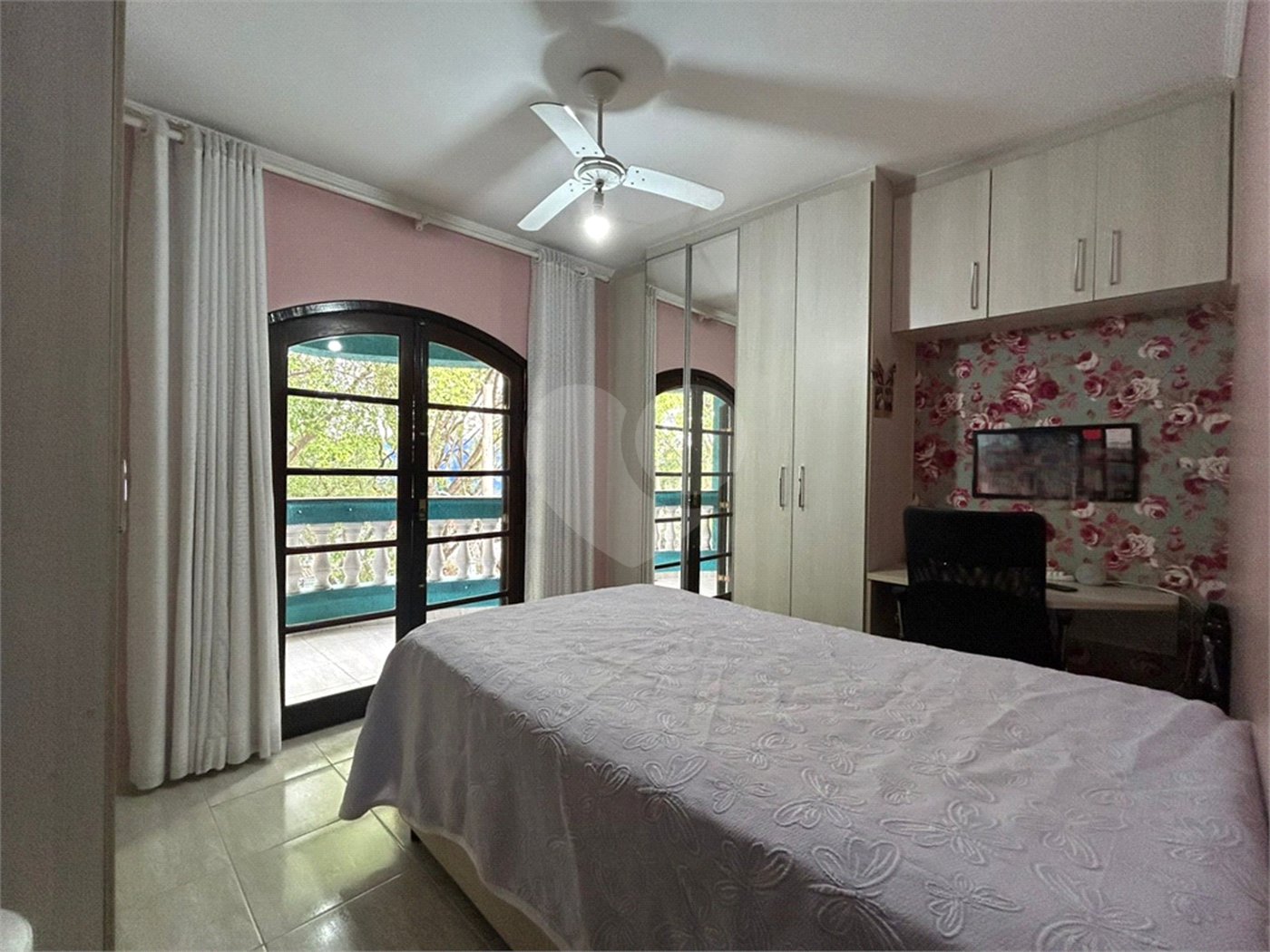 Sobrado à venda com 3 quartos, sendo 1 suíte, em Tremembé, São Paulo, SP