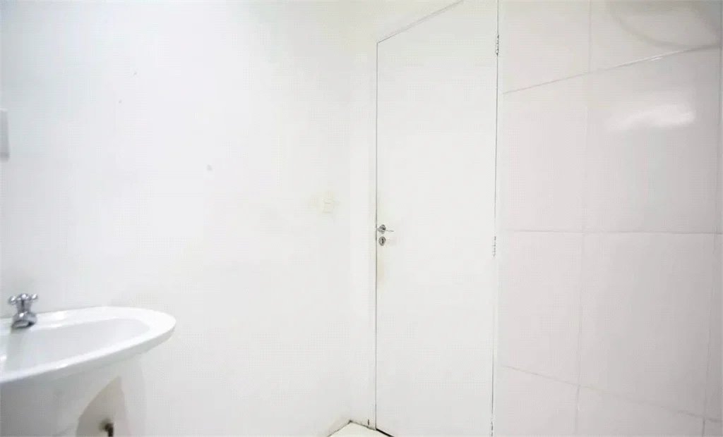 Apartamento à venda com 3 quartos, sendo 1 suíte, em Pinheiros, São Paulo, SP