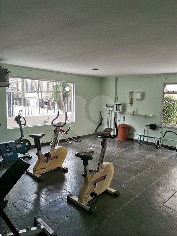 Cobertura à venda com 3 quartos em Vila Gumercindo, São Paulo, SP
