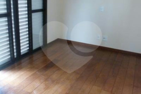 Cobertura à venda com 3 quartos, sendo 1 suíte,  em Vila Suzana, São Paulo, SP
