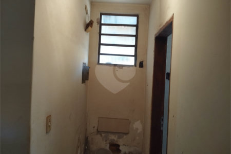 Sobrado à venda com 4 quartos, sendo 1 suíte,  em Vila Xavier (vila Xavier), Araraquara, SP