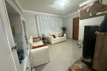 Casa à venda ou para alugar com 3 quartos, sendo 1 suíte,  em Jardim Vivan, São Paulo, SP