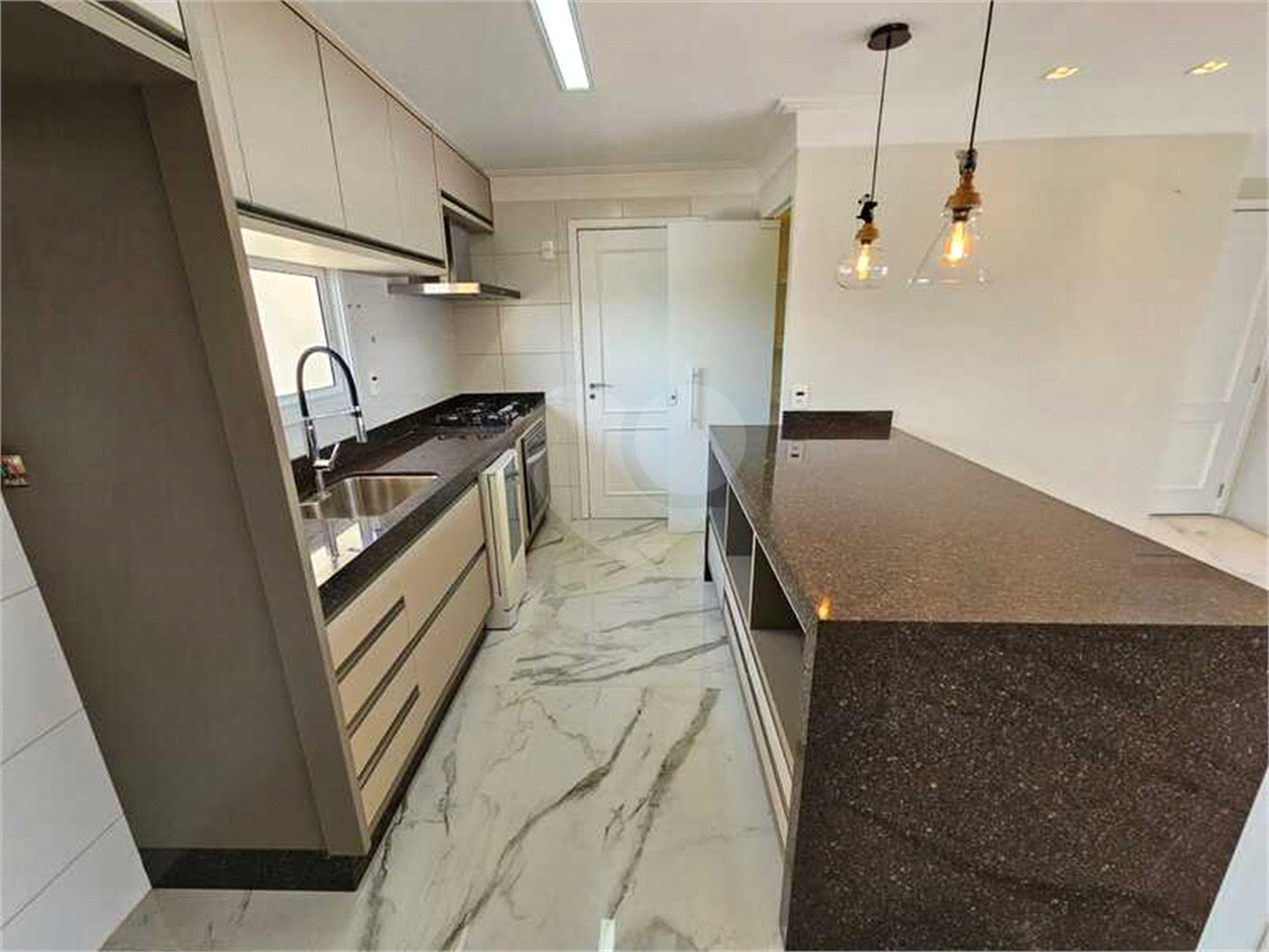 Apartamento à venda com 3 suítes em Cidade Nova I, Indaiatuba, SP