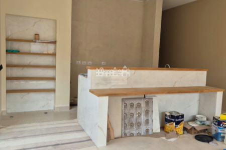 Casa à venda com 3 suítes em Vila Petrópolis, Atibaia, SP