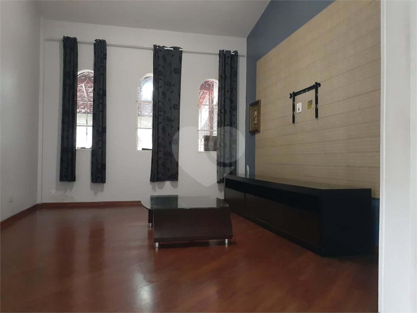 Sobrado à venda com 4 quartos, sendo 2 suítes, em Tremembé, São Paulo, SP