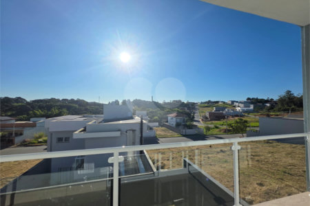Casa à venda com 3 suítes em Marambaia, Vinhedo, SP
