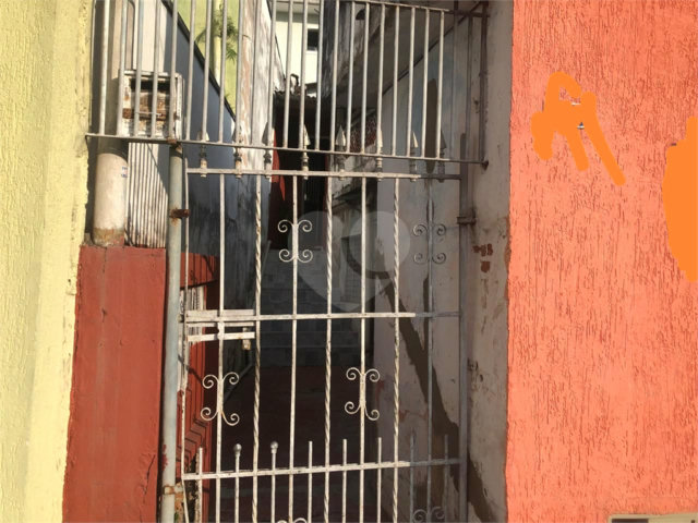 Casa Térrea à venda com 6 quartos, sendo 2 suítes, em Vila Mazzei, São Paulo, SP