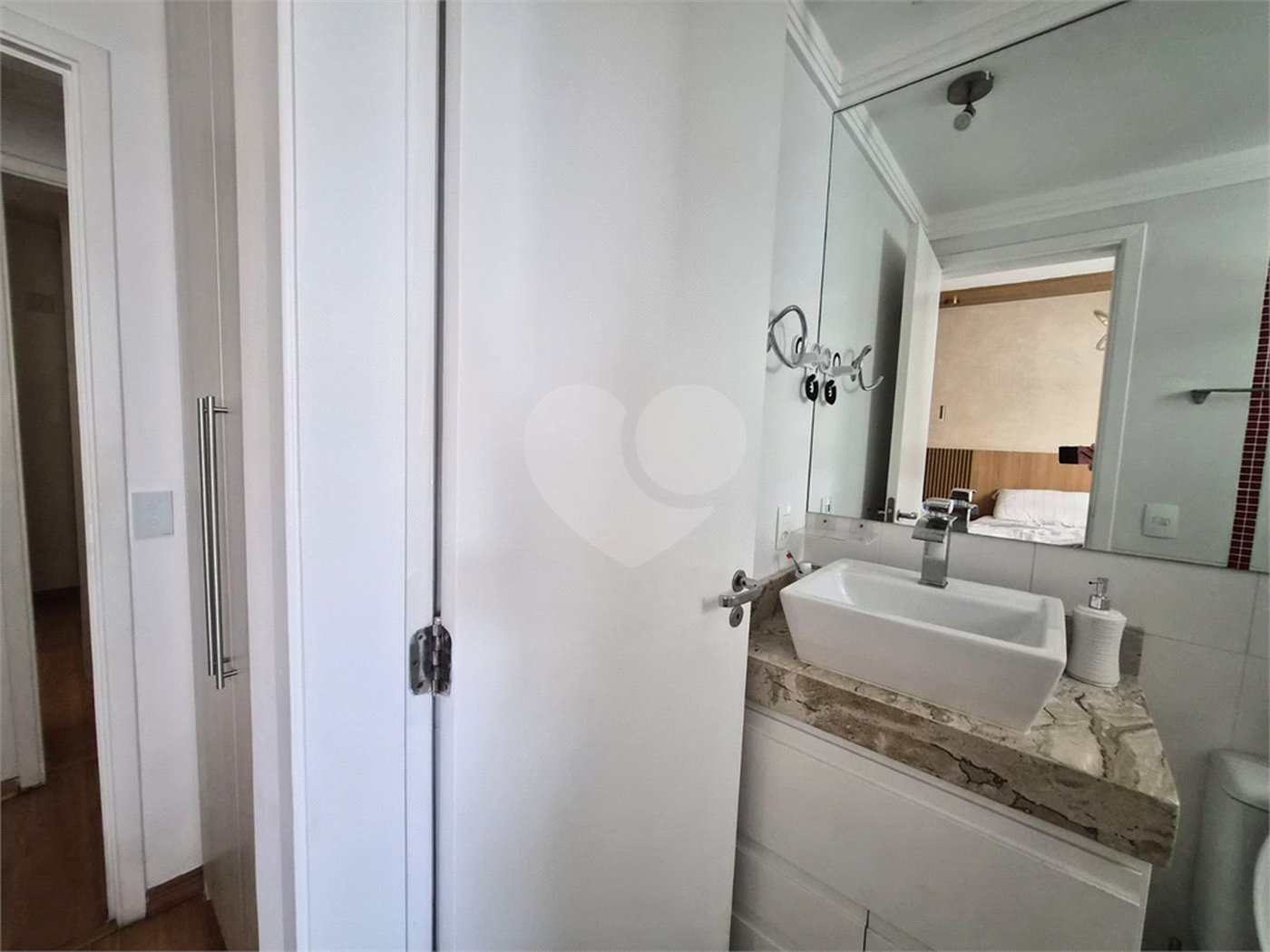 Apartamento à venda com 2 quartos, sendo 1 suíte, em Pinheiros, São Paulo, SP