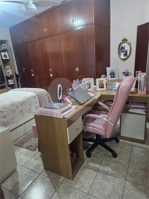 Sobrado à venda com 3 quartos em Parque Novo Mundo, São Paulo, SP