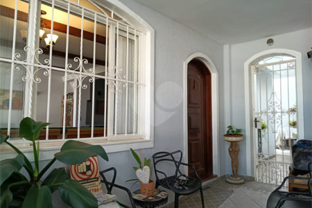 Sobrado à venda com 4 quartos, sendo 2 suítes, em Mirandópolis, São Paulo, SP