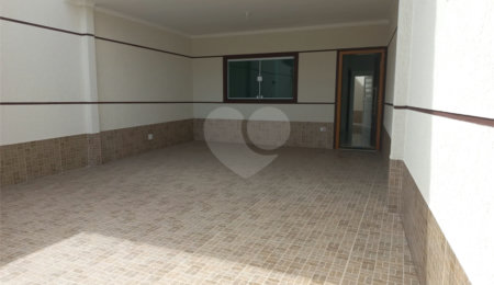 Sobrado à venda com 3 suítes em Vila Medeiros, São Paulo, SP