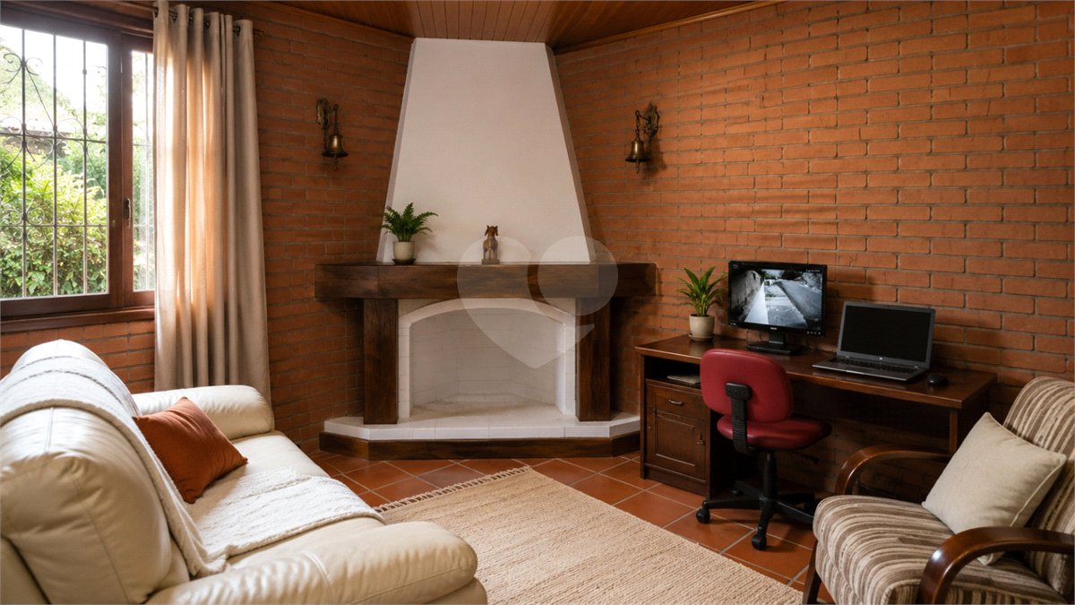 Casa à venda com 3 quartos, sendo 1 suíte, em Guarapiranga, São Paulo, SP