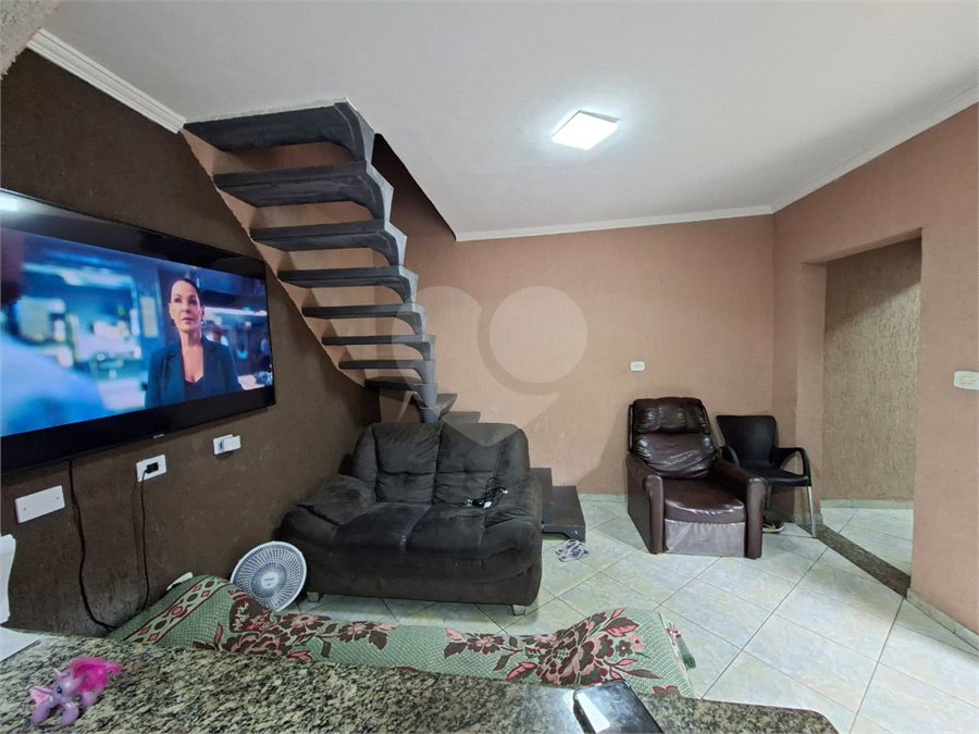 Casa à venda com 4 quartos, sendo 1 suíte,  em Vila Santa Maria, Guarulhos, SP