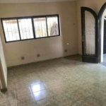 Casa/ Sobrado Amplo no Boqueirão/ Santos/SP