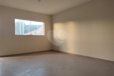 Sobrado à venda com 3 quartos, sendo 1 suíte, em Chácaras Maringá, Atibaia, SP