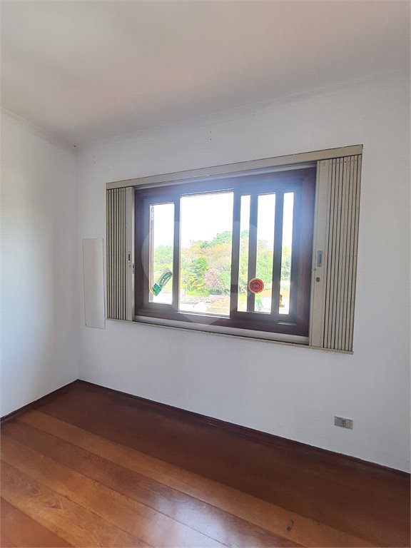 Sobrado à venda com 4 quartos, sendo 1 suíte, em Vila Pereira Barreto, São Paulo, SP