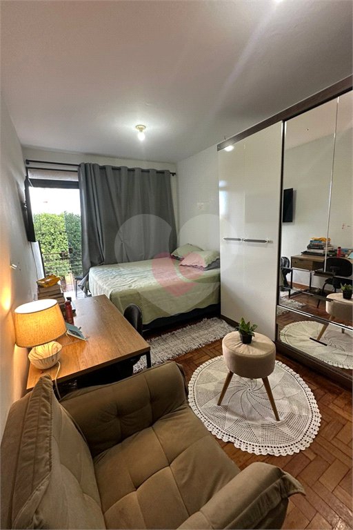 Apartamento à venda com 4 quartos, sendo 1 suíte,  no Centro, Ponta Porã, MS