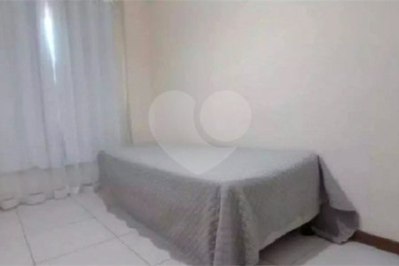 Cobertura à venda com 4 quartos, sendo 2 suítes,  em Algodoal, Cabo Frio, RJ