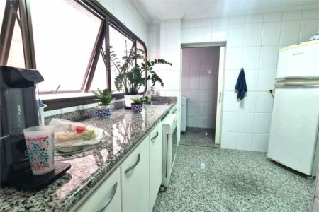 Apartamento Residencial à venda, Gonzaga, Santos - AP0964.