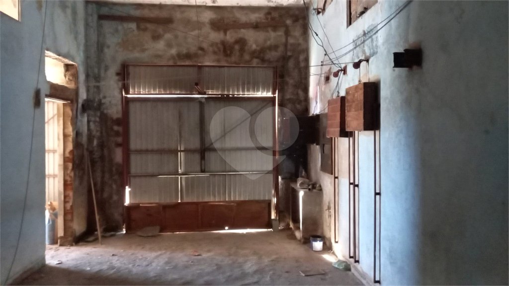 Terreno à venda com 8 quartos, sendo 2 suítes, em Santana, São Paulo, SP