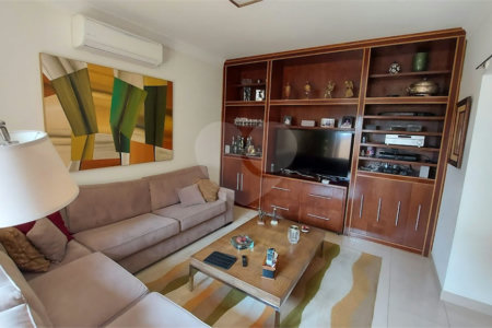 Casa à venda com 4 suítes no condomínio Osato, Atibaia - SP