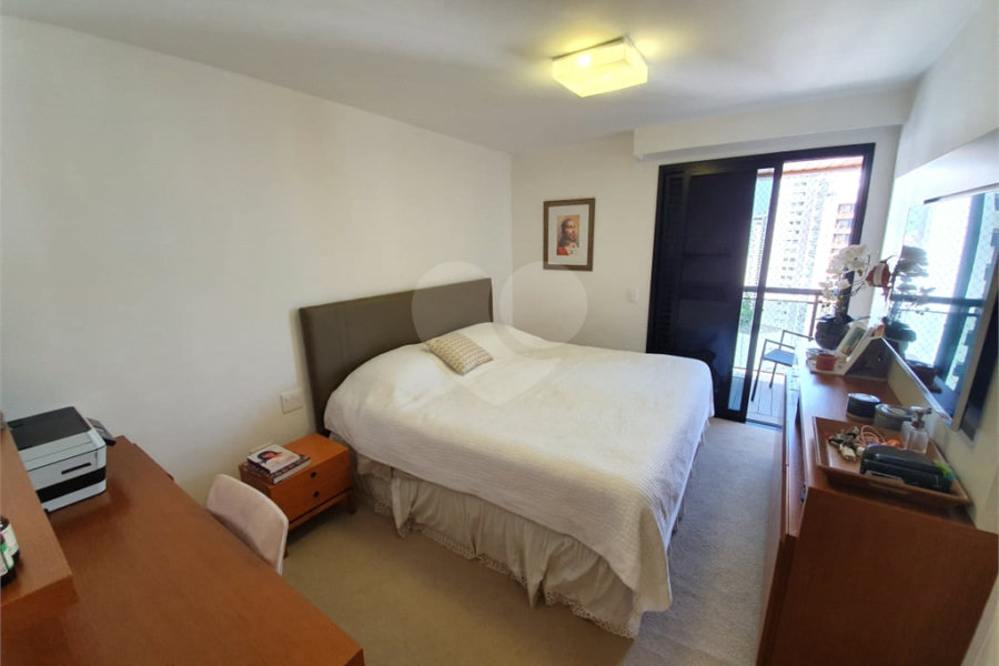 Apartamento à venda com 4 quartos, sendo 2 suítes, em Santana, São Paulo, SP