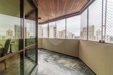 Duplex à venda com 4 quartos, sendo 3 suítes, em Campo Belo, São Paulo, SP
