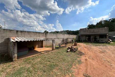 Casa à venda com 2 suítes em Jardim Estância Brasil, Atibaia, SP
