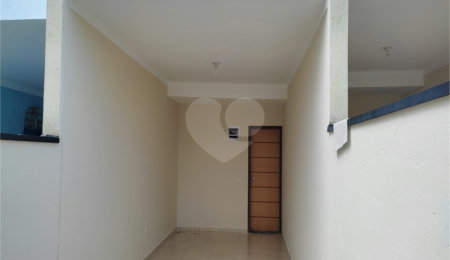 Sobrado à venda ou para alugar com 2 suítes em Jardim Nely, Indaiatuba, SP