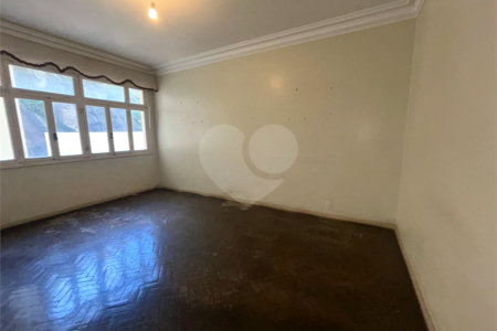 Apartamento à venda com 4 quartos, sendo 1 suíte,  em Flamengo, Rio de Janeiro, RJ