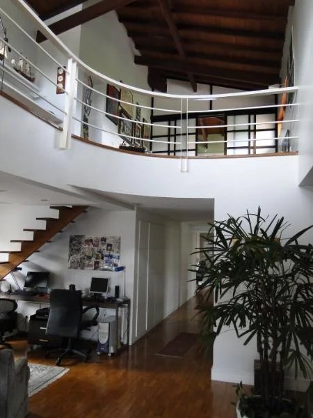 Casa à venda ou para alugar com 4 suítes em Morumbi, São Paulo, SP