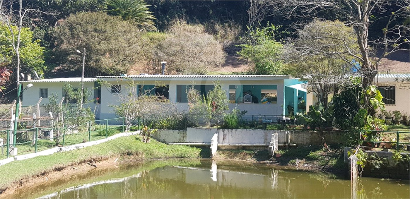 Casa à venda com 5 quartos, sendo 1 suíte,  em Taboão, Mogi das Cruzes, SP