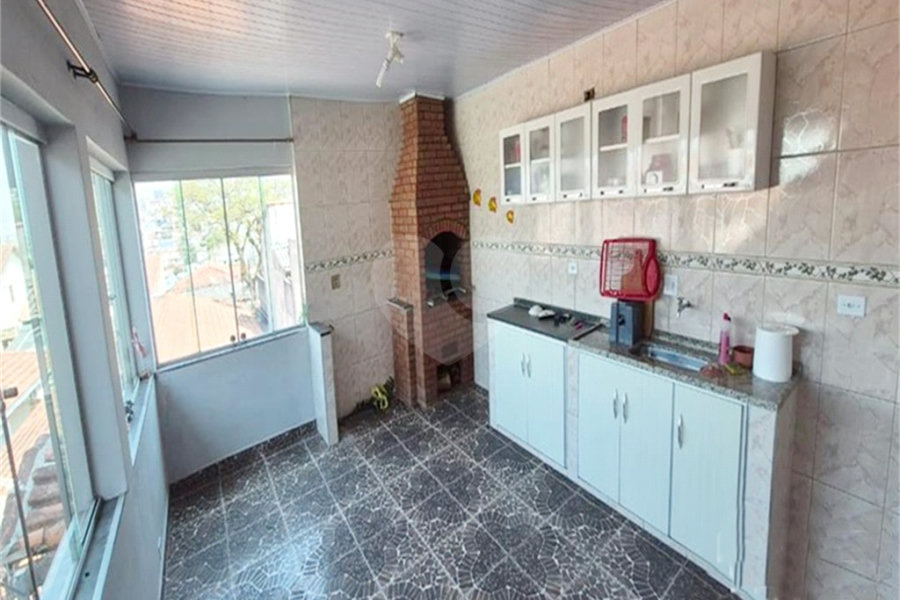 Sobrado à venda com 3 quartos, sendo 1 suíte, em Jardim Peri, São Paulo, SP