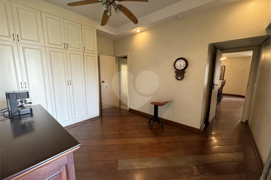 Apartamento à venda com 4 quartos, sendo 2 suítes, em Morumbi, São Paulo, SP