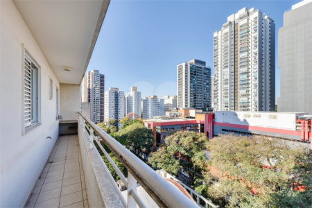 Apartamento à venda com 3 quartos, sendo 1 suíte, em Chácara Santo Antônio (zona Sul), São Paulo, SP