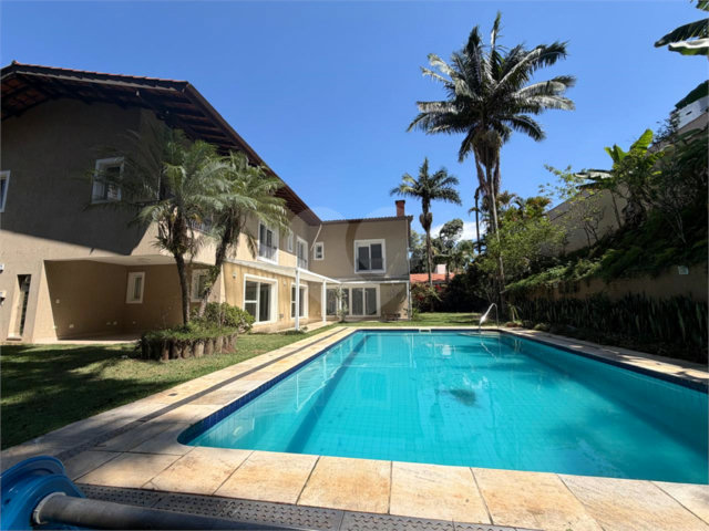 Casa à venda ou para alugar com 4 quartos, sendo 3 suítes,  em Alto da Boa Vista, São Paulo, SP