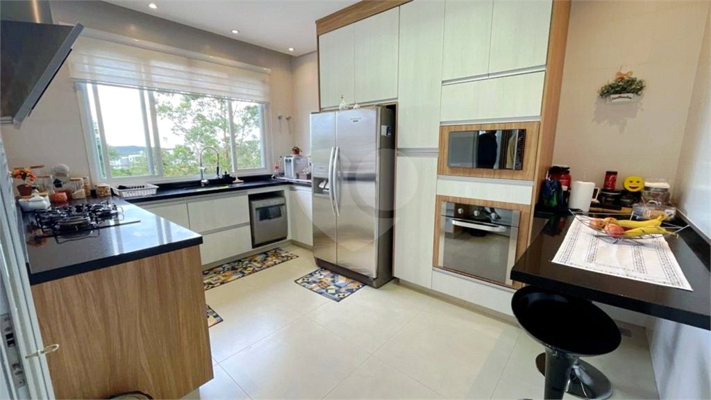 Casa à venda com 3 suítes no condomínio Aruã Brisas Ii, Mogi das Cruzes - SP