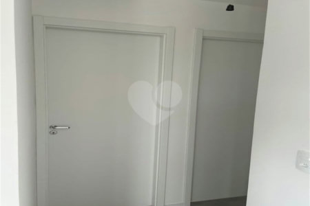 Apartamento à venda com 2 quartos, sendo 1 suíte,  em Vila Anastácio, São Paulo, SP