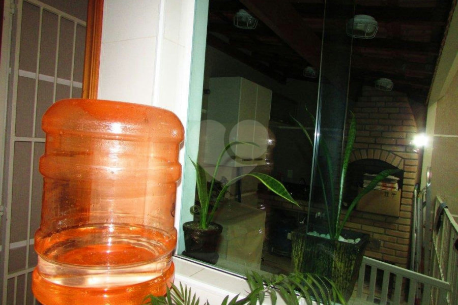Sobrado à venda com 3 quartos, sendo 1 suíte,  em Vila Constança, São Paulo, SP