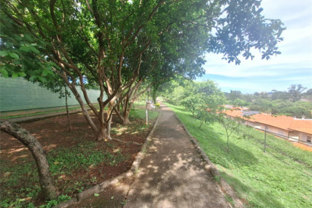 Casa à venda com 5 quartos, sendo 3 suítes,  no condomínio Vila Panamericana, São Paulo - SP