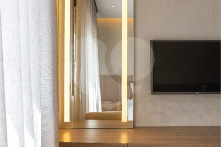 Apartamento à venda com 2 quartos, sendo 1 suíte, em Santo Amaro, São Paulo, SP