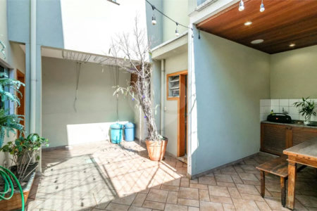 Casa de Vila à venda com 3 quartos, sendo 1 suíte, em Campo Belo, São Paulo, SP