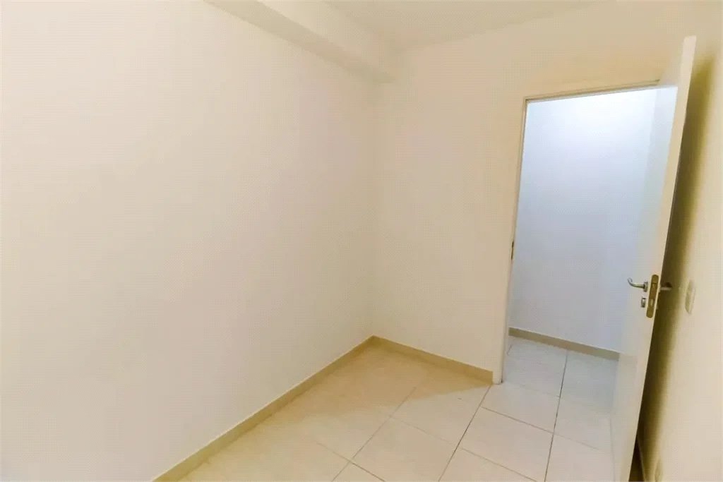 Apartamento à venda com 3 quartos, sendo 1 suíte, em Lar São Paulo, São Paulo, SP