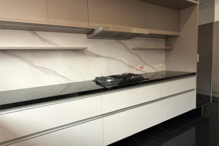 Apartamento à venda com 4 quartos, sendo 3 suítes, em Itaim Bibi, São Paulo, SP