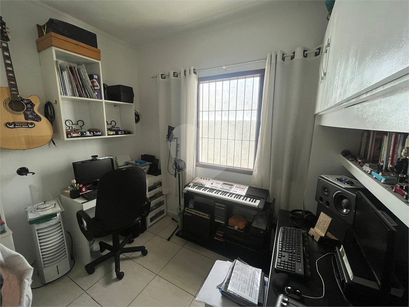 Casa à venda com 4 quartos, sendo 1 suíte, em Horto, São Paulo, SP