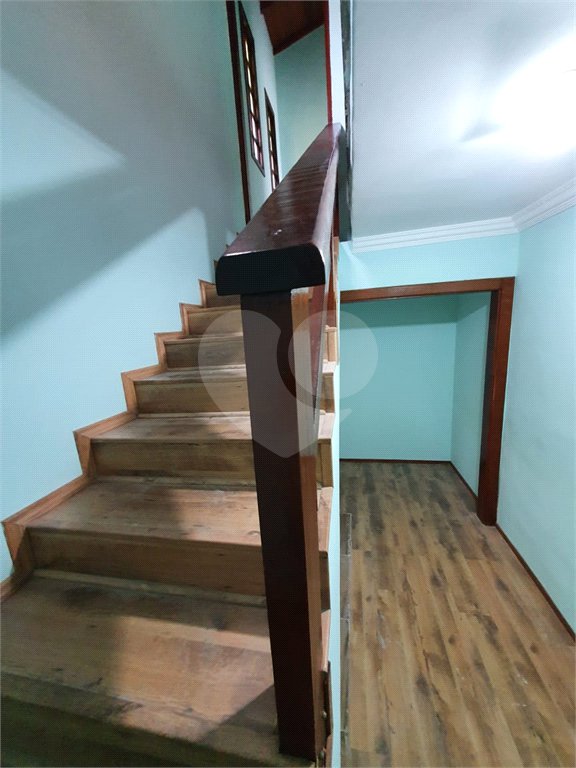 Casa à venda com 3 quartos, sendo 2 suítes, no condomínio Residencial Jardim Lago da Cantareira, Mairiporã - SP