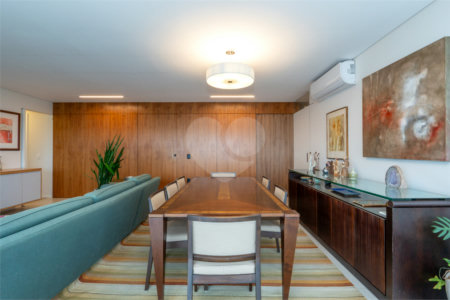 Apartamento à venda com 3 suítes em Campo Belo, São Paulo, SP